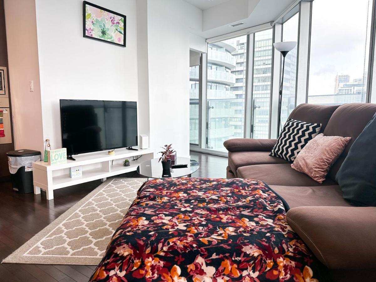Luxury 2 Bedrooms With Lakeview Cn Tower Entertainment District Rogers Centre Toronto Luaran gambar